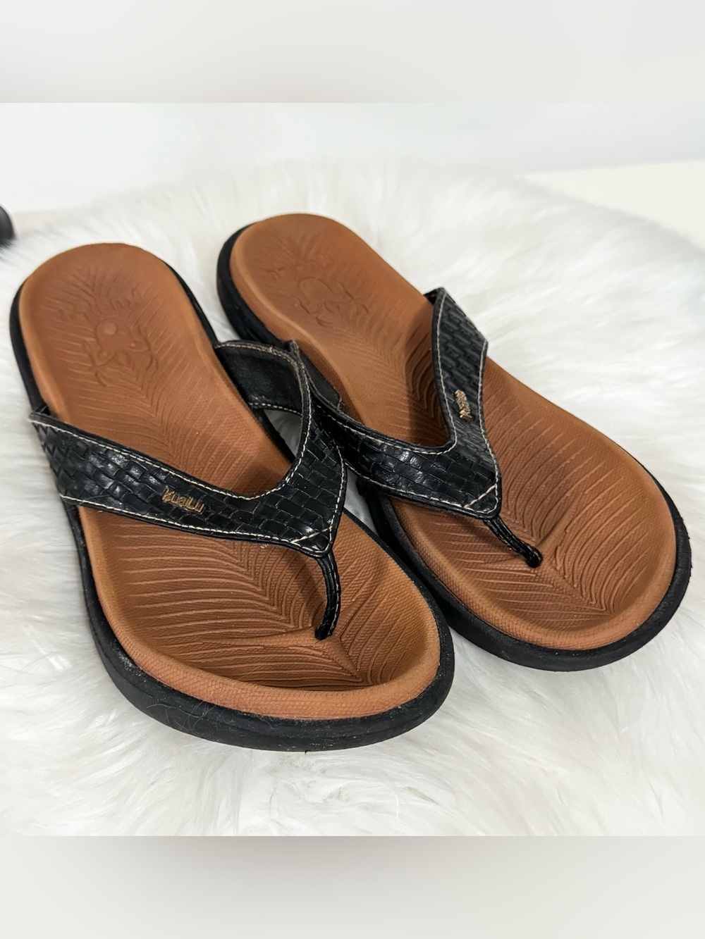 KuaiLu Black Croc Embossed Women’s Flip Flops Thong Sandals Size 7.5